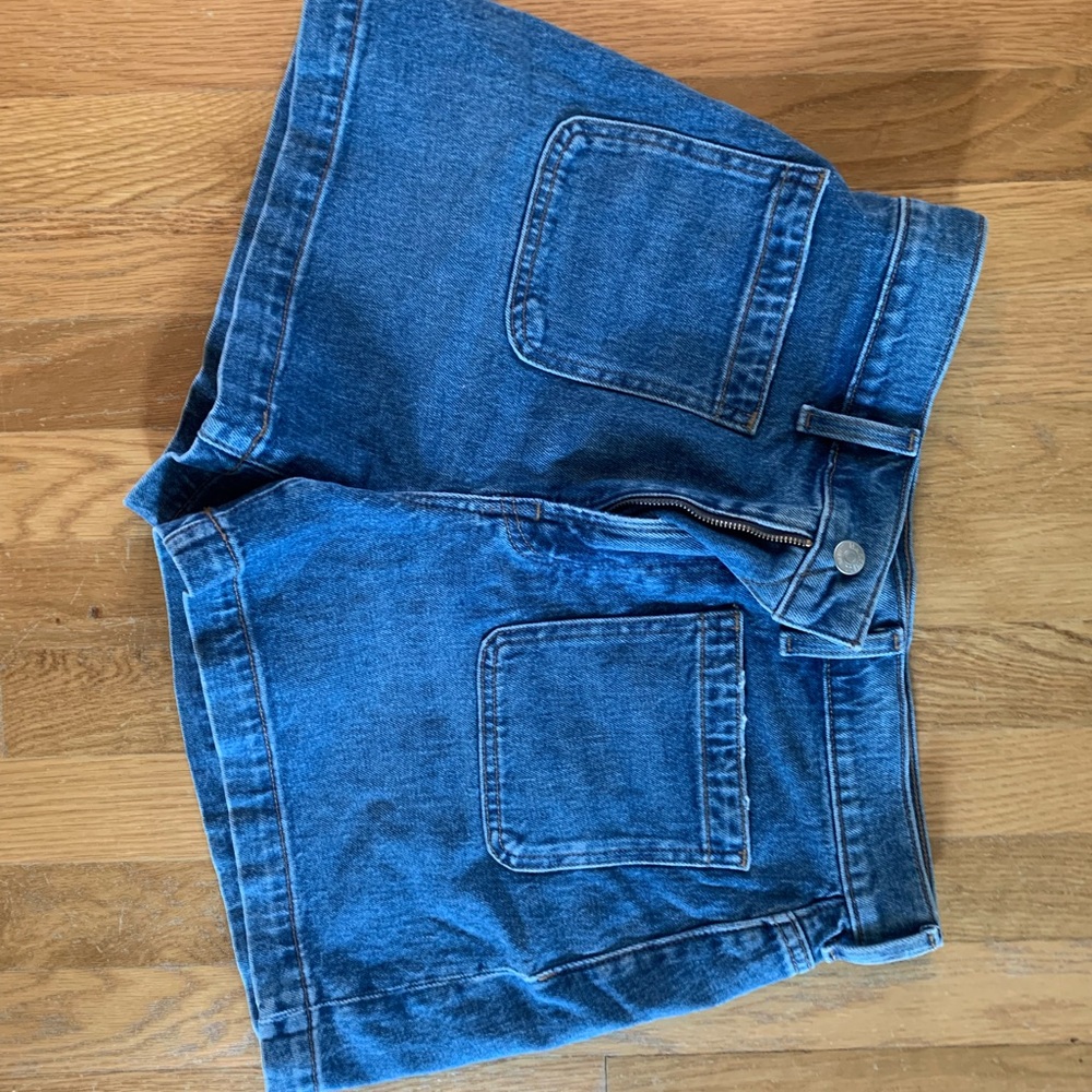 New with tags Madewell Emmett denim patch pocket short